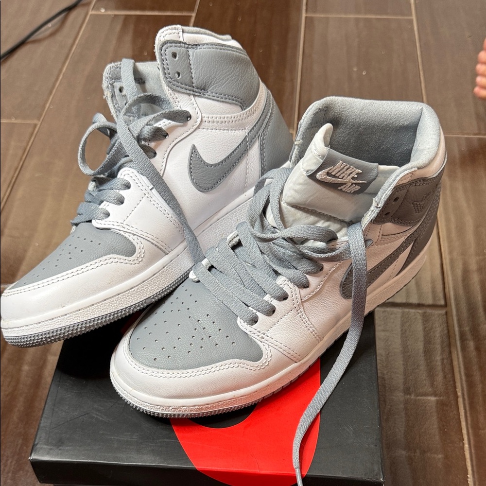 Nike High-Top Sneakers in Gray and White